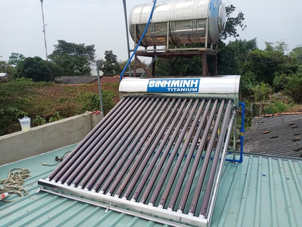 Máy nước nóng năng lượng mặt tại ở Biên Hòa Đồng Nai