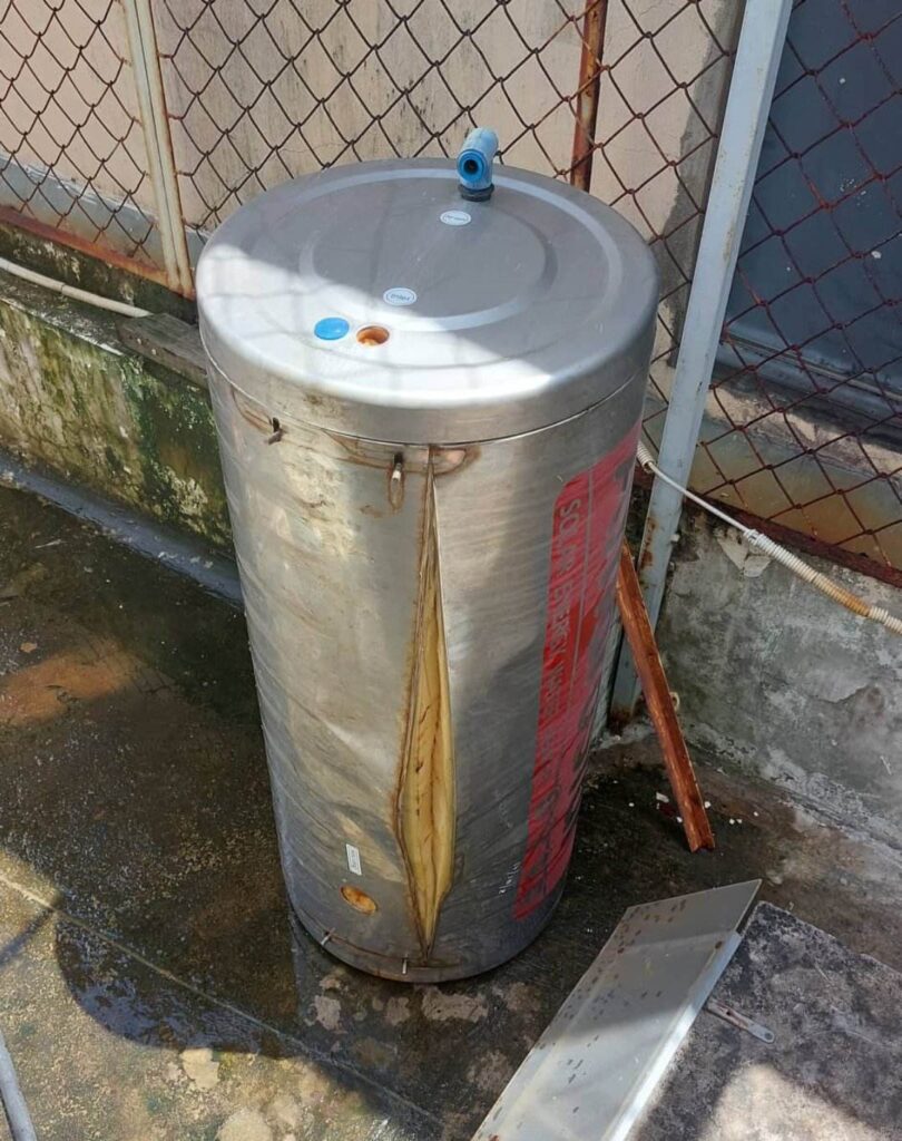 Dịch vụ sửa máy nước nóng năng lượng mặt trời Quận Bình Tân